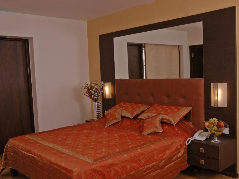 Arpanaa Hotel Tiruvannamalai Ngoại thất bức ảnh