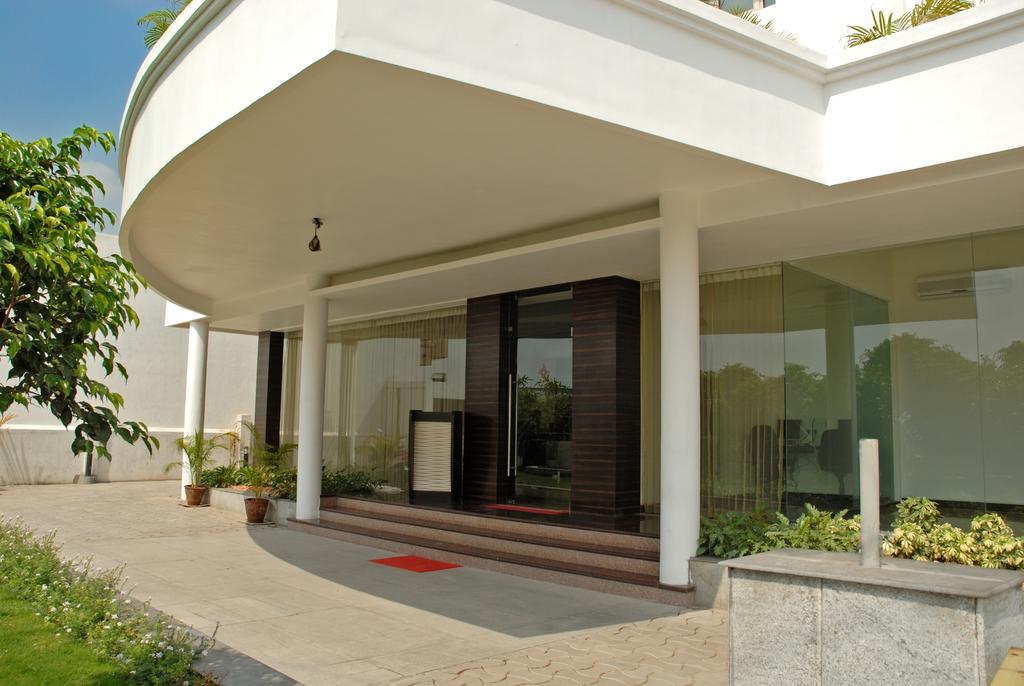Arpanaa Hotel Tiruvannamalai Ngoại thất bức ảnh